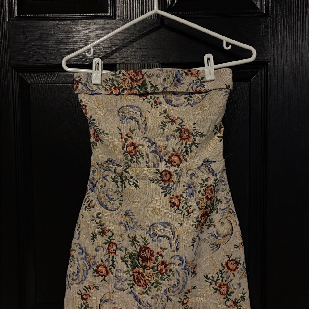 NWT Floral Strapless Edikted Dress